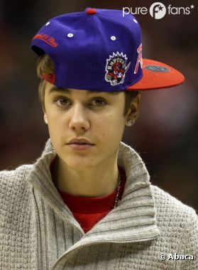 http://static1.purebreak.com/articles/1/41/70/1/@/121911-justin-bieber-au-top-avec-sa-casquette-diapo-2.jpg