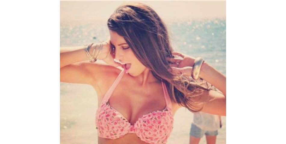 Laury Thilleman Sexy En Bikini Au Mexique Purebreak