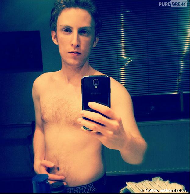 http://static1.purebreak.com/articles/4/69/15/4/@/287692-les-princes-de-l-amour-anthony-se-diapo-2.jpg