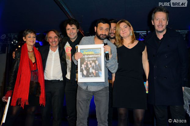 http://static1.purebreak.com/articles/4/81/24/4/@/364480-cyril-hanouna-et-l-equipe-de-touche-diapo-2.jpg