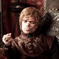 125640-tyrion-lannister-dans-game-of-thrones-200x200-3.jpg