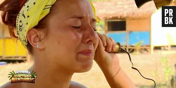 Les candidats en pleurs en appelant leurs proches dans Moundir et les apprentis aventuriers.