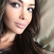 Nabilla Benattia adopte un nouveau chien craquant, déjà star de Snapchat