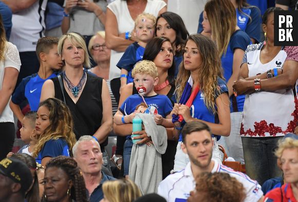 Ludivine Payet en pleurs après la défaite des Bleus