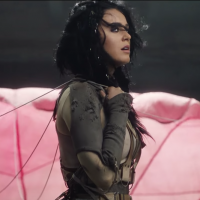Katy Perry et son clip "Rise" : le père de Nick Jonas l'accuse de plagiat 😥