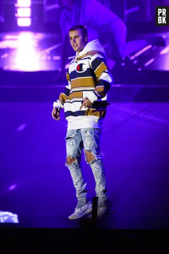 Justin Bieber ivre en plein concert au V Festival