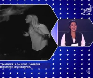 Amélie Neten et Benoît Dubois enfermés dans une salle noire dans Le Mad Mag, ils deviennent hystériques