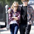 Emma Roberts et Evan Peters de nouveau en couple... et fiancés ! ❤💍