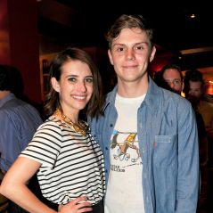 Emma Roberts et Evan Peters de nouveau en couple... et fiancés ! ❤💍