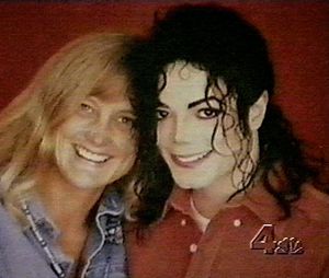 Michael Jackson et Debbie Rowe, son ex femme mais aussi la mère biologique de ses deux premiers enfants Paris et Prince Jackson.