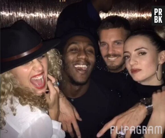 Jessie (La France a un Incroyable Talent) aux côtés de M. Pokora, pour qui elle a dansé dans Robin des Bois et sa tournée RED Tour.