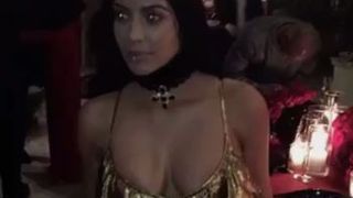 Kim Kardashian : retour sexy sur Snapchat pour fêter Noël... loin de Kanye West ?