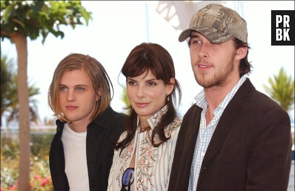 Ryan Gosling avec Sandra Bullock et Michael Pitt à la présentation du film Calculs Meurtriers à Cannes en 2002