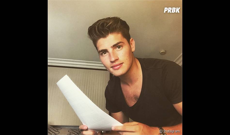 Danielle Campbell a été aperçue main dans la main avec Gregg Sulkin