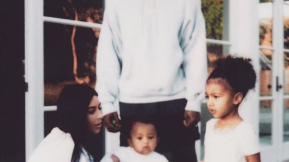 Kim Kardashian ENFIN de retour sur Instagram et Twitter avec Kanye West... mais elle a changé de nom