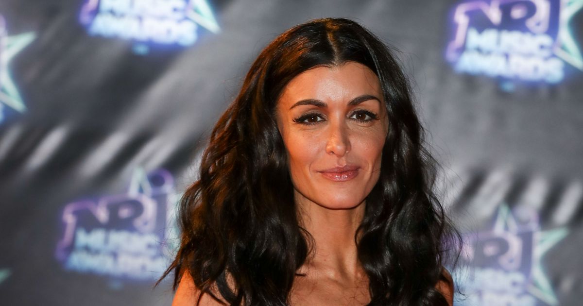 Le Reste Du Monde Romance A Ibiza Jean Jenifer : un faux couple avec Jean-Pascal Lacoste ? Elle balance la