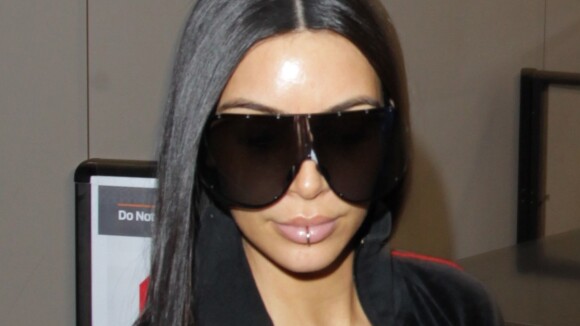 Kim Kardashian raconte son braquage à Paris : "Ils m'ont poussée, attachée et mis des câbles"