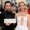 Simon Helberg (The Big Bang Theory) et Jocelyn Towne : leur message de soutien aux réfugiés aux SAG Awards 2017