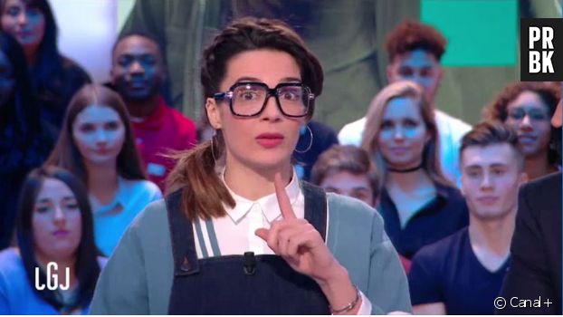 Le Grand Journal : Ornella Fleury s&#039;amuse de l&#039;arrêt de l&#039;émission lors de sa météo du 13 février 2017
