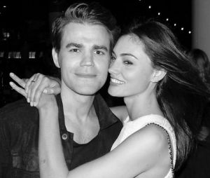 Paul Wesley (The Vampire Diaries) et Phoebe Tonkin la rupture ?