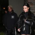 Kanye West et Kim Kardashian auraient travaillé sur une sneaker Adidas Yeezy Calabasas PowerPhase.