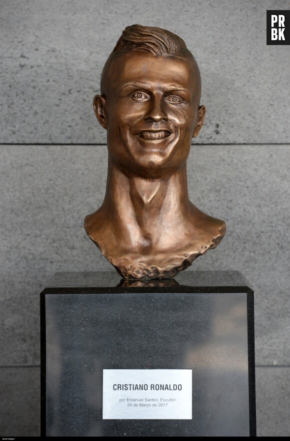 Cristiano Ronaldo : la statue en l'honneur de CR7 moquée sur Twitter, le sculpteur réagit !