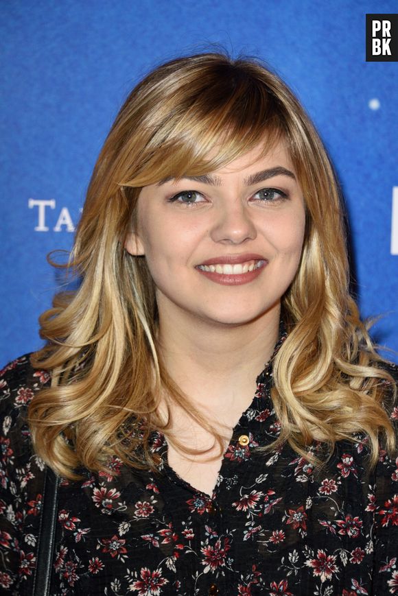 Louane Emera ne ressemble plus à ça : la chanteuse est devenue brune !