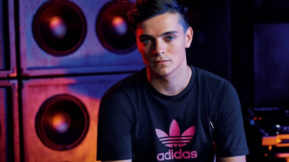 Martin Garrix égérie stylée Adidas Originals pour le Teorado Summer Pack