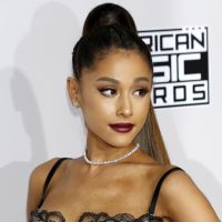 Ariana Grande inconsolable après le drame : la chanteuse est &quot;anéantie&quot; depuis son retour aux USA