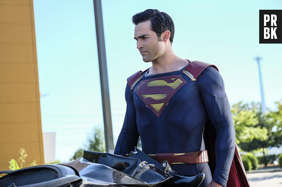 Tyler Hoechlin dans le rôle de Superman dans la saiosn 2 de Supergirl