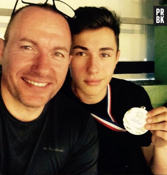 Pascal, le grand frère : Pascal Soetens pose avec ses deux fils, Enzo et Loucas !
