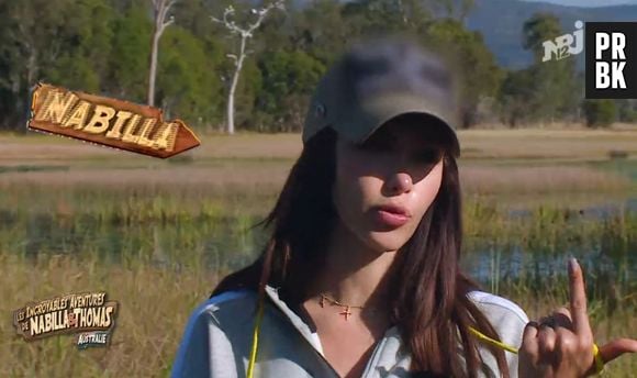 Nabilla Benattia (Les incroyables aventures de Nabilla et Thomas) se plaint de ses cheveux : "sans mon lisseur et mon shampoing ça n'a pas de sens" !