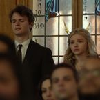November Criminals : Ansel Elgort et Chloë Moretz enquêtent sur un meurtre dans la bande-annonce