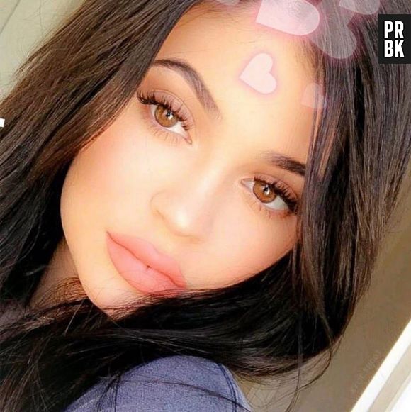Kylie Jenner enceinte ? Elle assure que les photos de son baby bump ont été photoshopée !