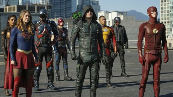 Supergirl et Arrow : le showrunner accusé de harcèlement sexuel, les actrices réagissent