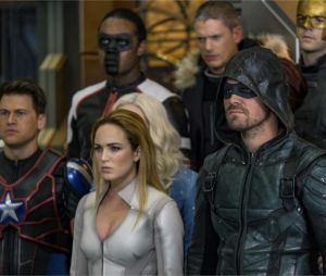 Arrow, Flash, Supergirl, Legends : bande-annonce explosive et épique pour le crossover