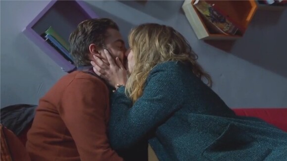 Plus belle la vie : un baiser entre Barbara et Abdel, bientôt en couple ?