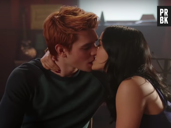 Riverdale saison 2 : le frère de Betty arrive, Archie menacé par Hiram !