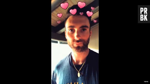 Clip "Wait" de Maroon 5 : Adam Levine s'éclate avec des filtres Snapchat