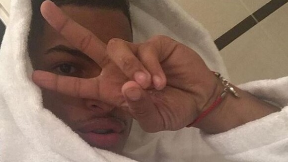 Marvin (Les Princes) crée le malaise avec un snap fail en mode "bifle"
