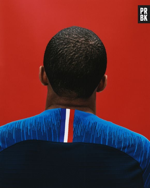 Coupe du monde 2018 : le nouveau maillot des Bleus ne fait pas l'unanimité