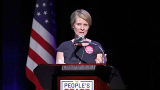 Cynthia Nixon (Sex and the City) se lance en politique pour devenir Gouverneur