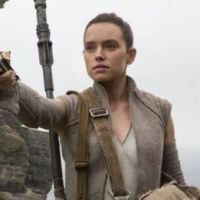 Star Wars 9 : J.J. Abrams pourrait annuler la révélation sur les parents de Rey dans Star Wars 8
