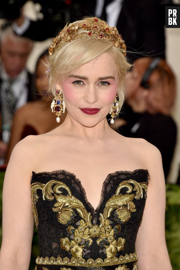Game of Thrones saison 8 : Emilia Clarke tease la dernière scène de Daenerys !