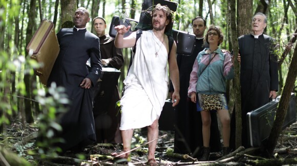 Christ(off) : Michael Youn dans la peau d'un Jésus rockeur