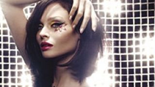 Sophie Ellis Bextor ... Son clip Not Giving Up on Love