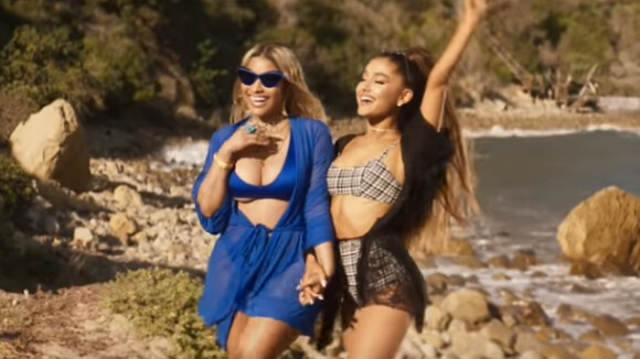 Clip "Bed" : Nicki Minaj et Ariana Grande brûlantes à la plage ☀️