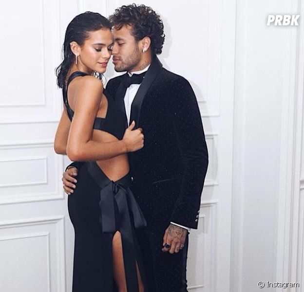 Neymar amoureux : le footballeur du PSG déclare sa flamme à sa girlfriend Bruna Marquezine !