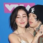 Noah Cyrus : après sa rupture avec le rappeur Lil Xan, elle vend... ses larmes !