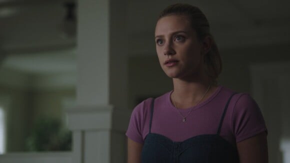 Riverdale saison 3 : voilà où shopper les looks de Betty (Lili Reinhart) à moins de 30€